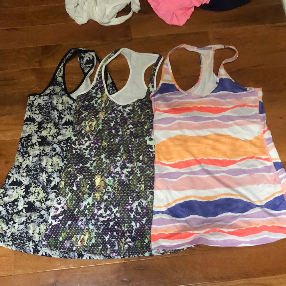 Size 10 lululemon razor back tank tops
